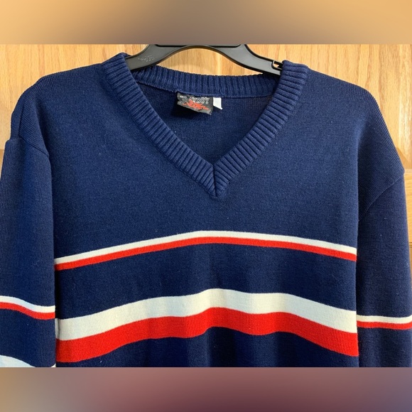 Playboy Retro Y2K Men’s L  STRIPE Red White Blue V-Neck Sweater Large Romania - Picture 4 of 4